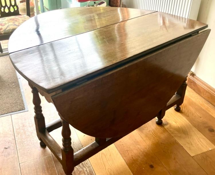 Furniture Restoration - collapsable dining table restoration